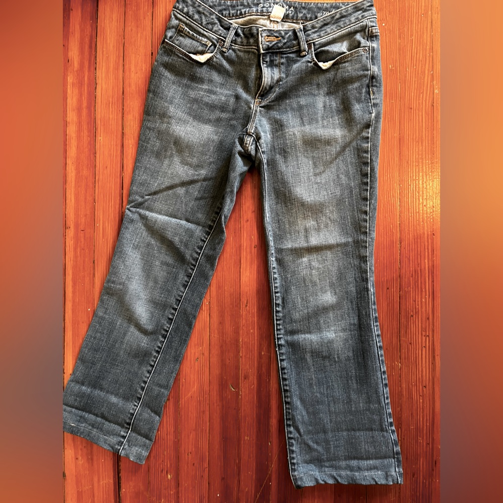 Women’s jeans mid rise boot cut